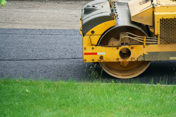 Best Driveway Resurfacing Services in Tiffin, IA